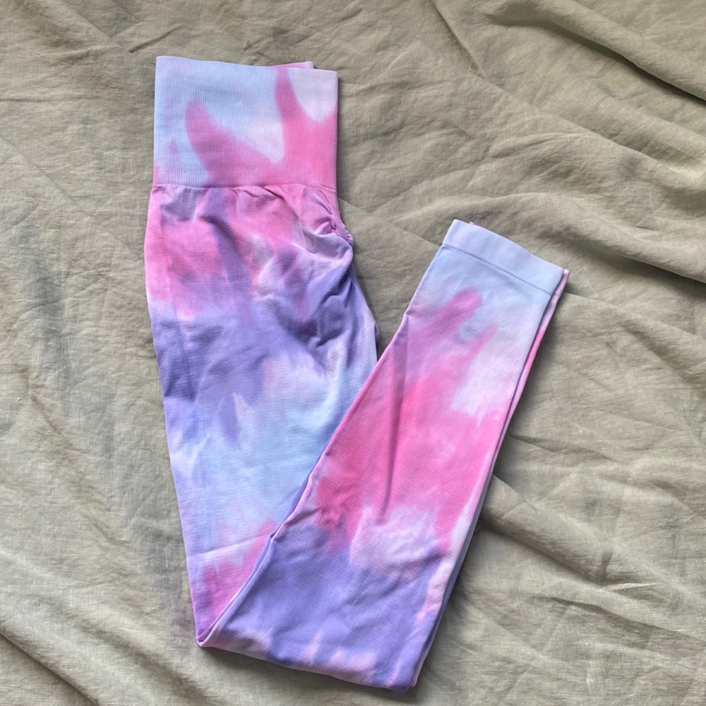Tye dyed leggings/ ASTORIA ACTIVEWEAR